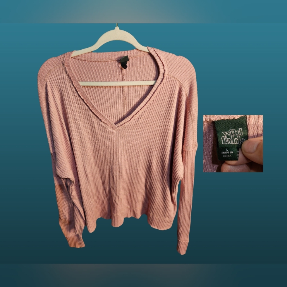 Wild Fable soft, cozy, dusty pink rib knit eco-friendly cropped v-neck, sz L